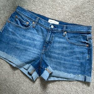 Gap denim 3” shorts - 30